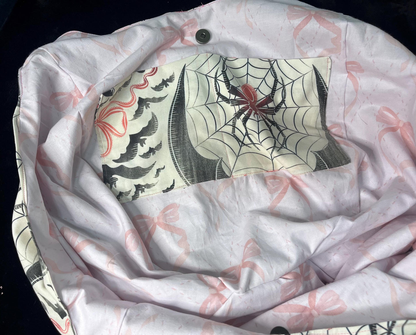 Cloth hobo bag/Bat & Spider print