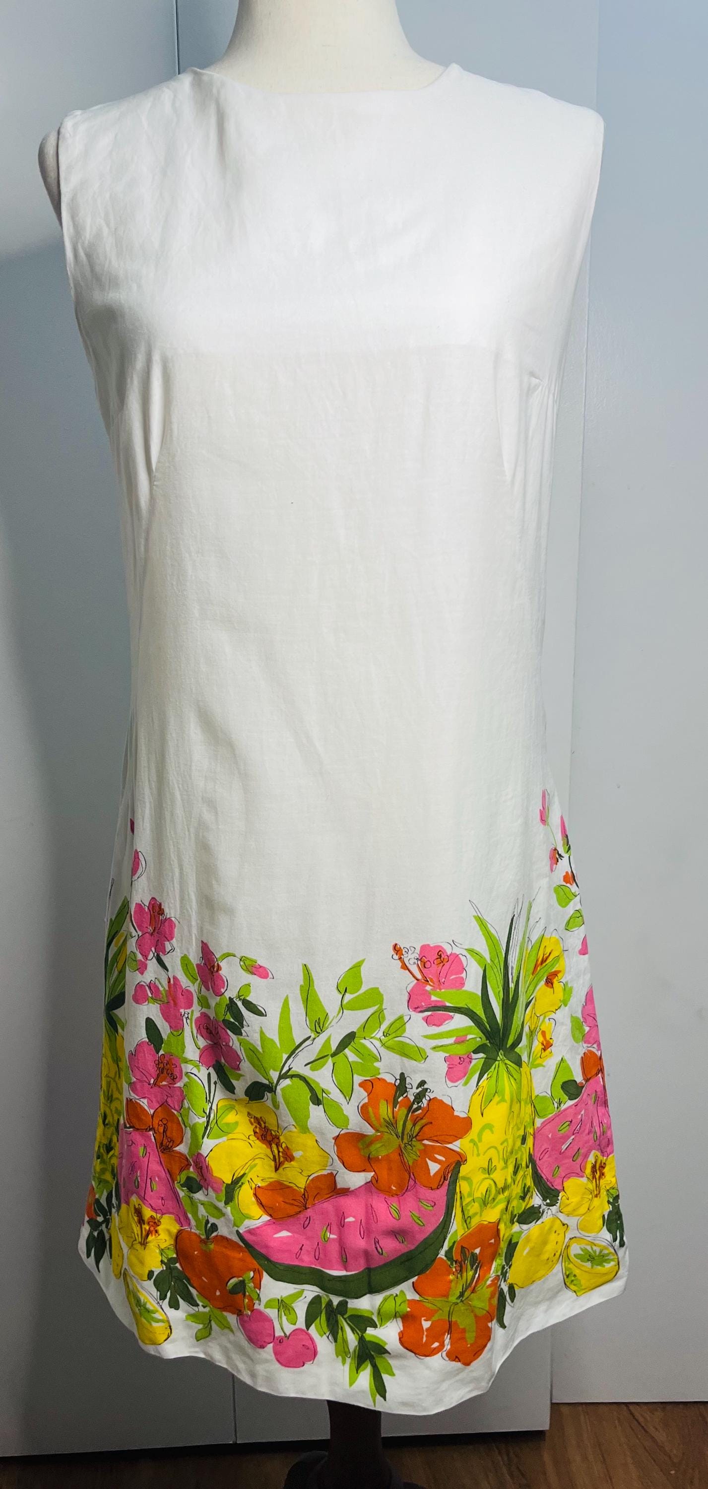 Vintage Cotton Shift Dress w/ floral & Fruit print
