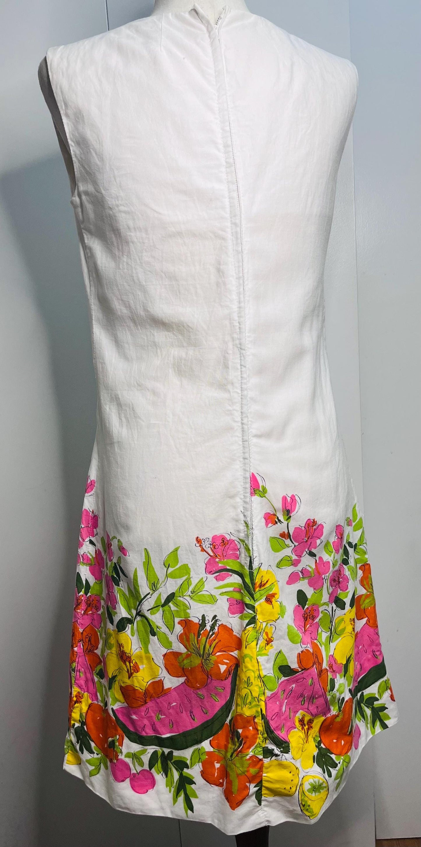 Vintage Cotton Shift Dress w/ floral & Fruit print