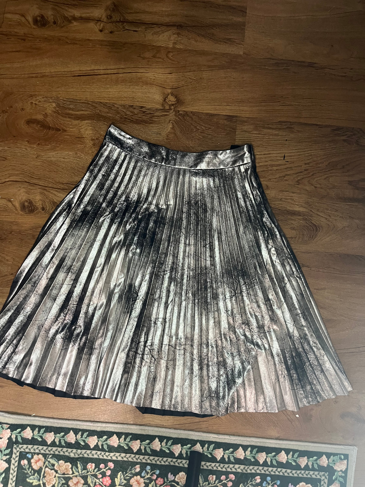 Pleated Silver Skirt by Halogen S