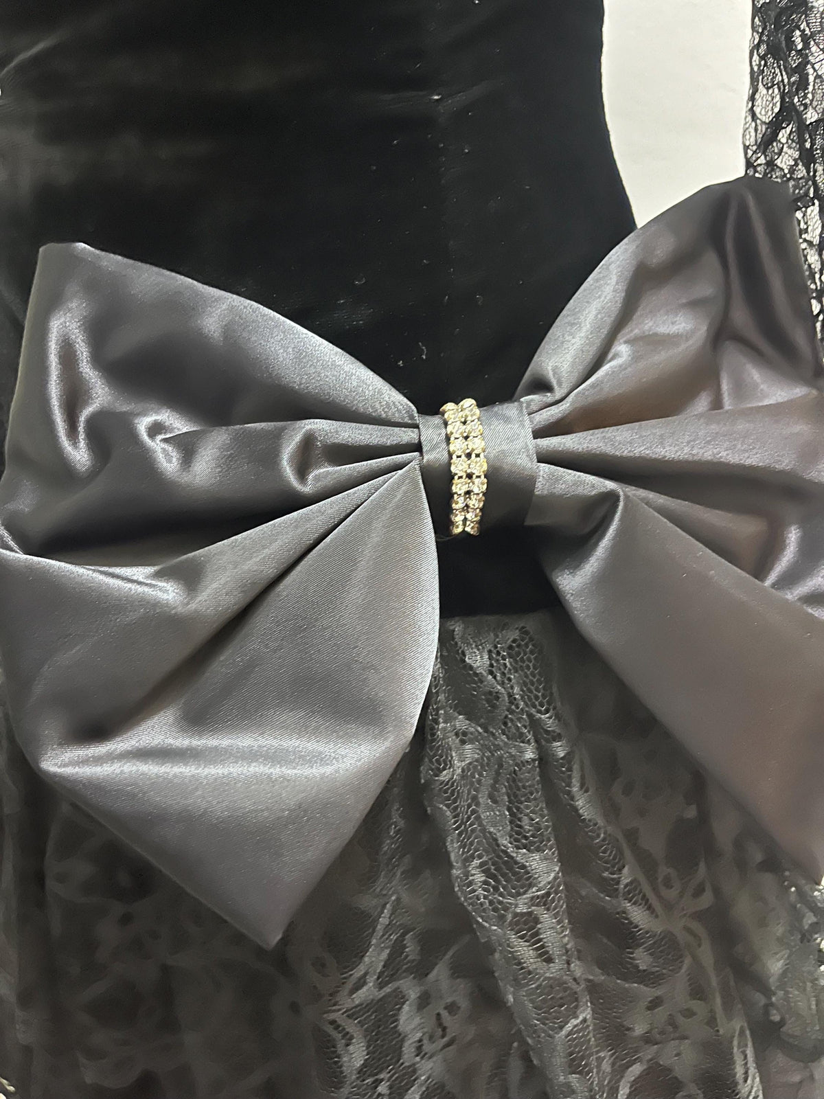 1980’s Formal Dress in velvet & Lace XS