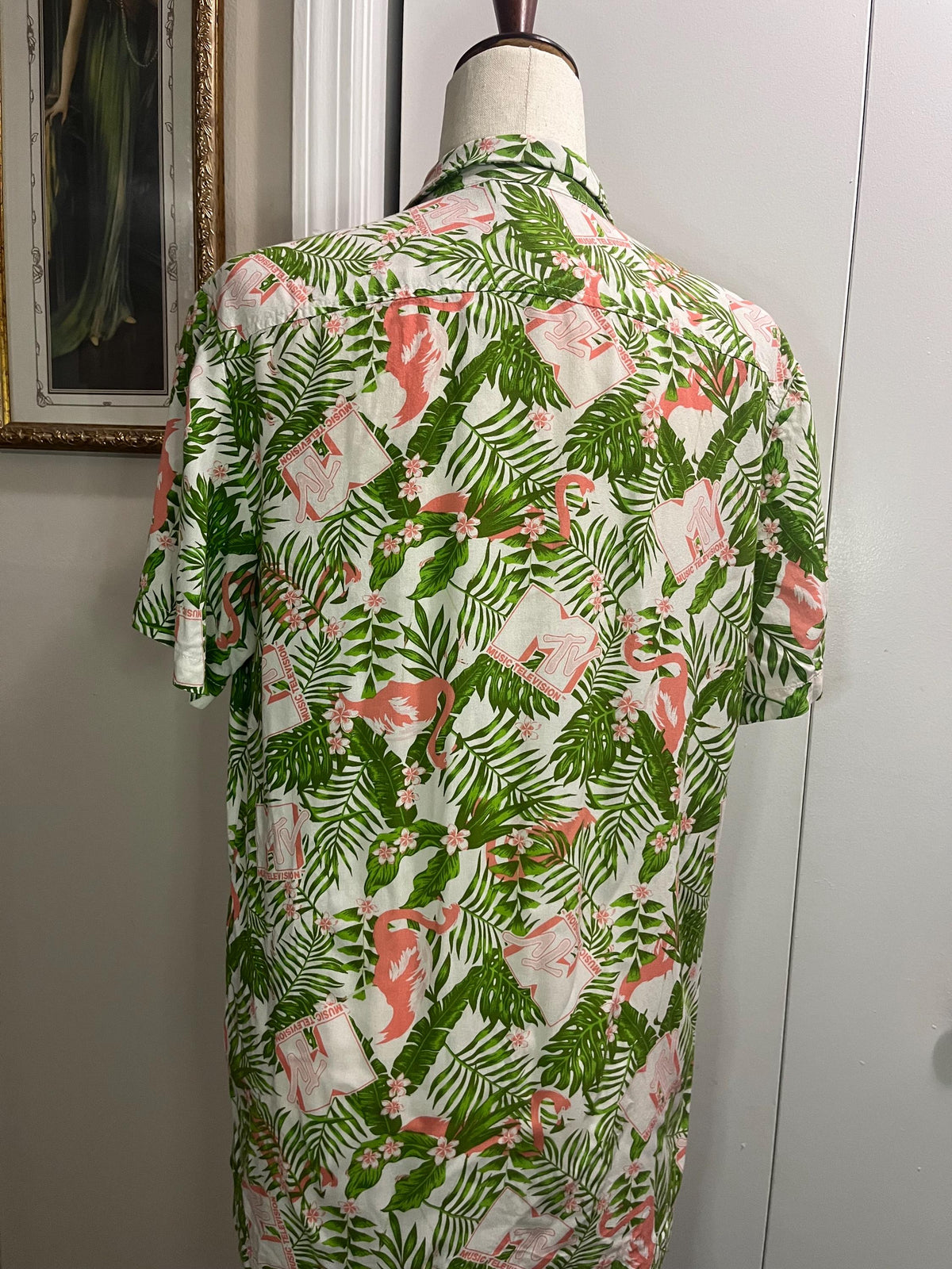 Men’s floral MTV button up shirt