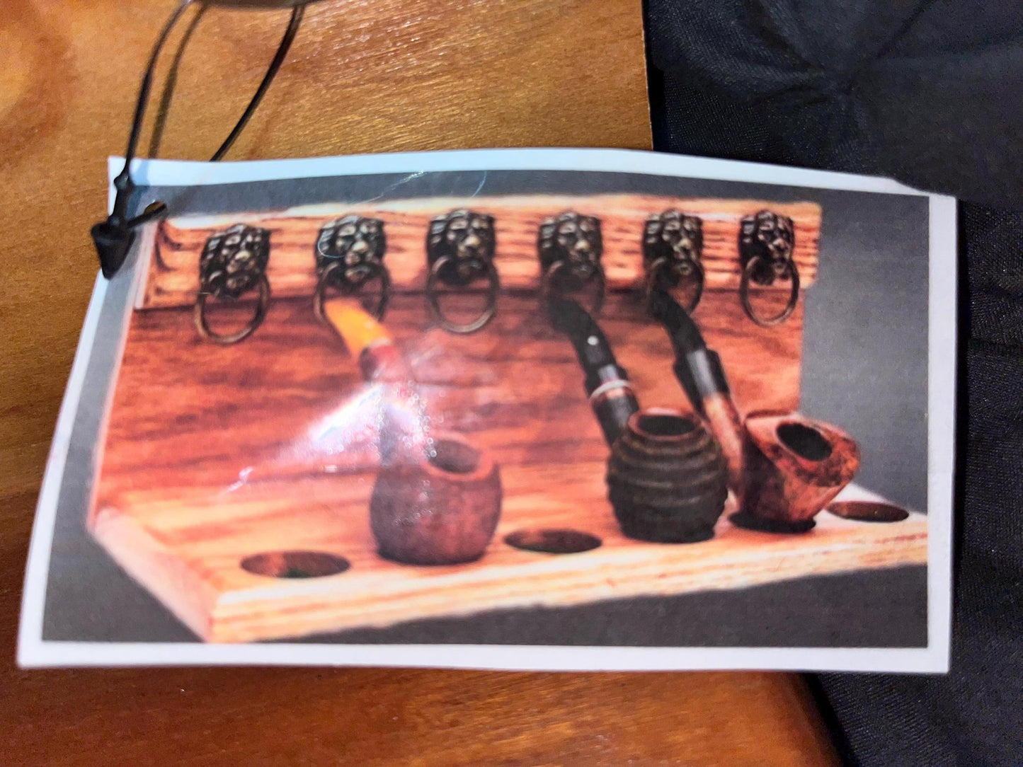 Wooden Pipe rest display