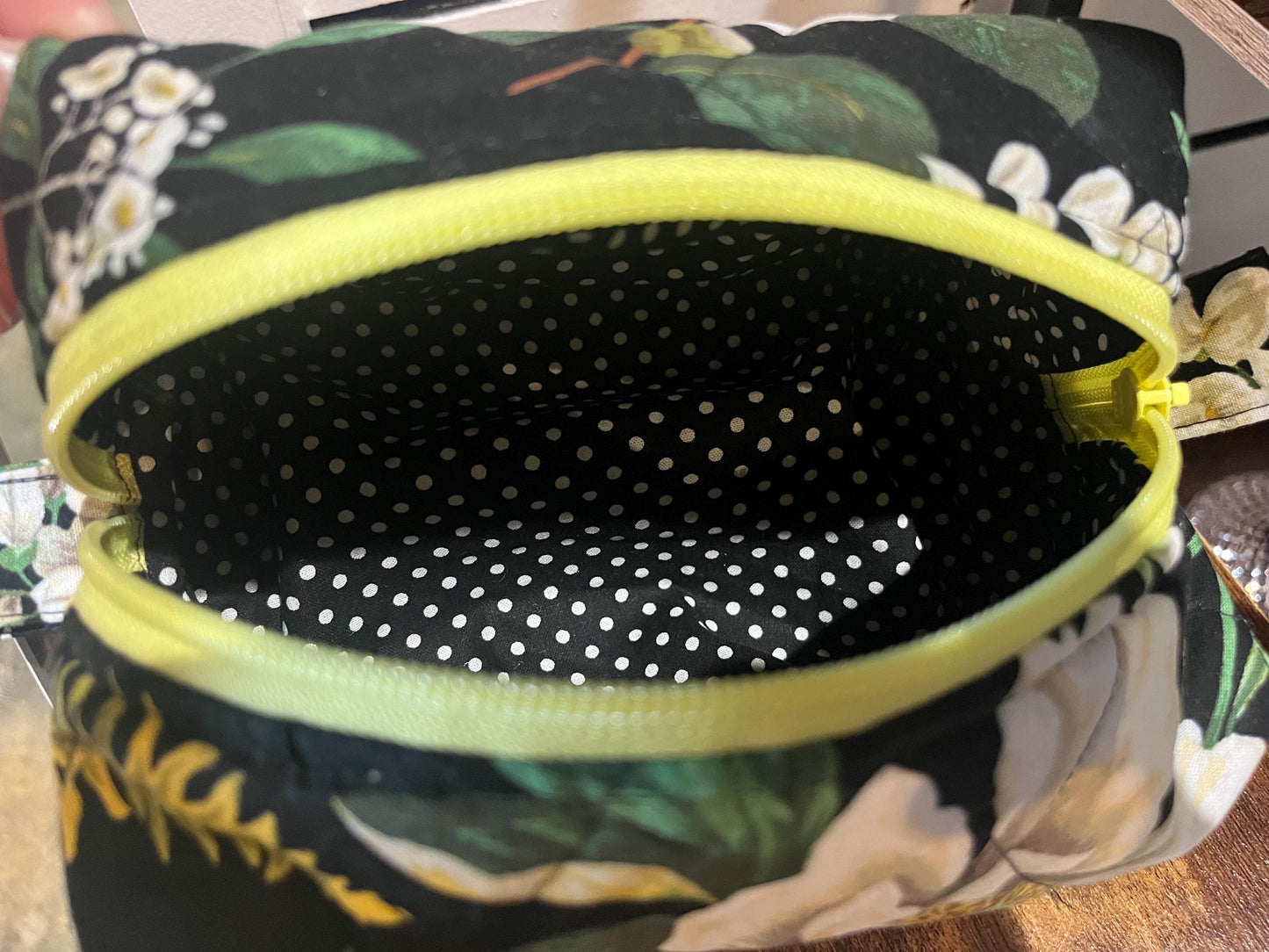 Dark Acedamia make up bag with zipper