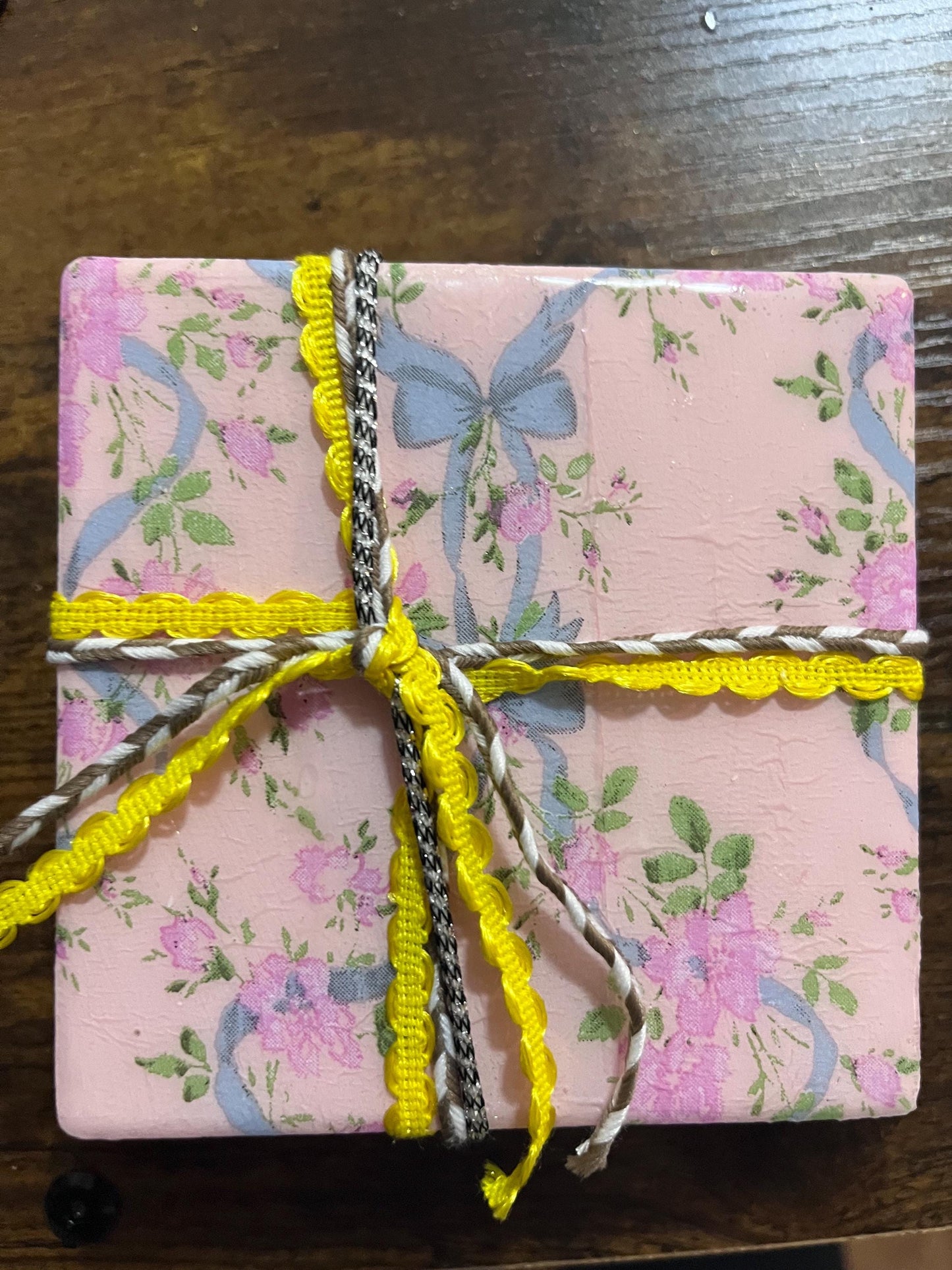 Drink Coasters with Ribbon theme