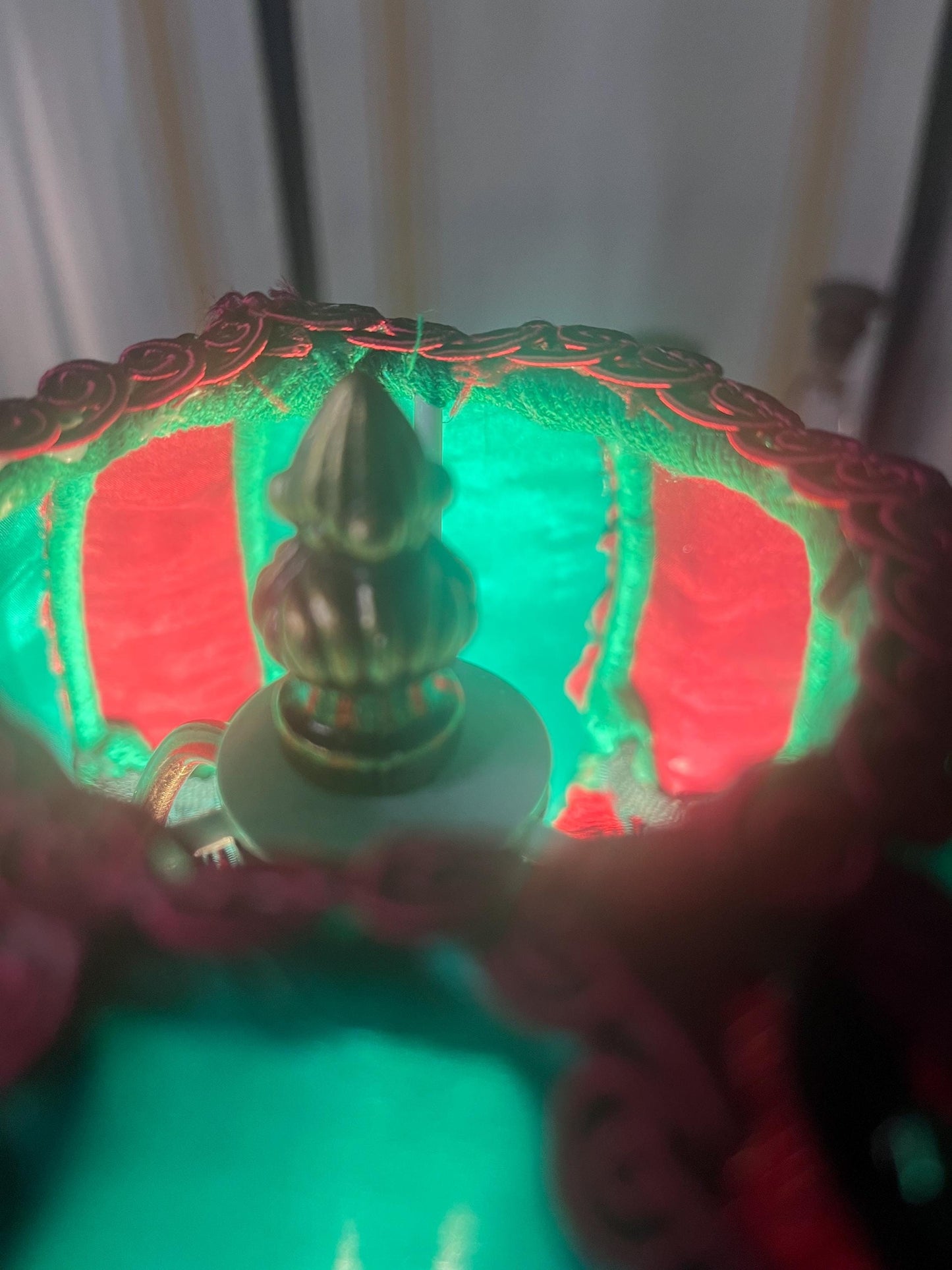 Victorian style Lamp w/Fringe